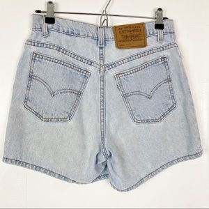Vintage Levi’s 910 Classic Fit Shorts